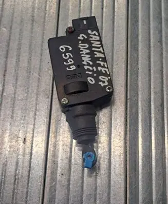 Hyundai Santa Fe Central locking motor 