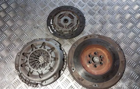 Ford Focus Clutch set kit 98MM6375AD 122024010