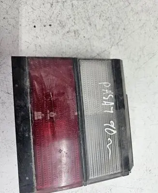 Volkswagen PASSAT B3 Tailgate rear/tail lights 333945107