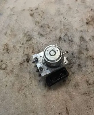Nissan Rogue ABS Pump TD8405 22153314