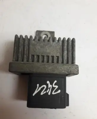 Renault Scenic I Glow plug pre-heat relay 7700115078