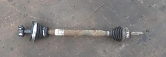 Dacia Sandero Front driveshaft 8200985010