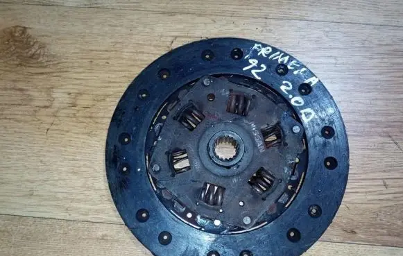 Nissan Primera Clutch pressure plate 3010072j00