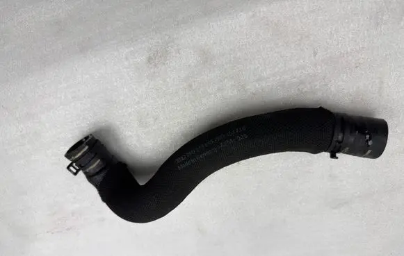 Audi RS3 Turbo air intake inlet pipe/hose 8V0145693
