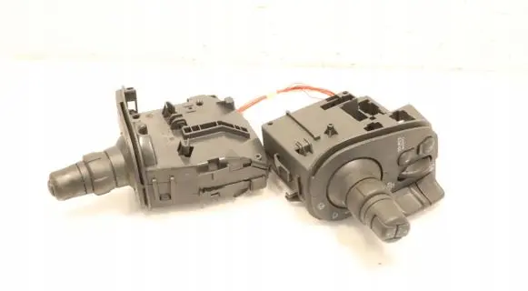 Renault Clio III Light switch