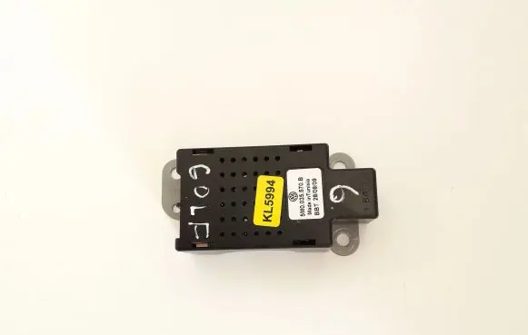 Volkswagen Golf VI Aerial antenna amplifier 5M0035570B KL5994