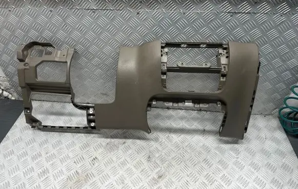 Volkswagen Tiguan Dashboard lower bottom trim panel 5M1857051 1155D300658