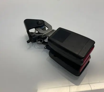 Mercedes-Benz E W211 Rear seatbelt buckle A2118604669 064730 2118604669