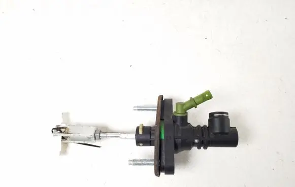 Clutch master cylinder