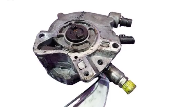 Volkswagen Touareg I Vacuum pump 070145209F