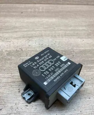 Volkswagen Touran I Light module LCM 1T0907357 5LA00837960