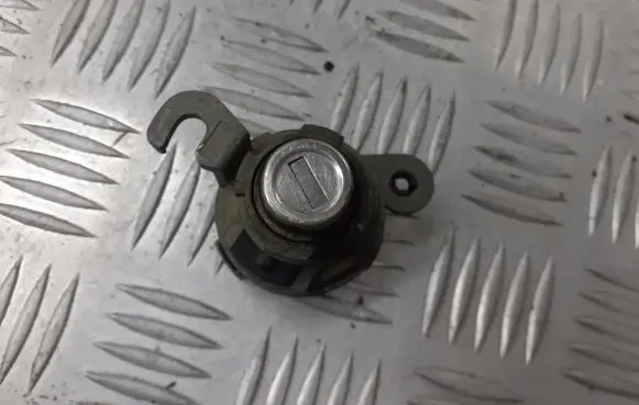 Saab 9-3 Ver1 Tailgate exterior lock 
