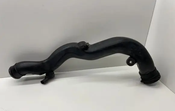Volkswagen Golf V Intercooler hose/pipe 1K0145762BL