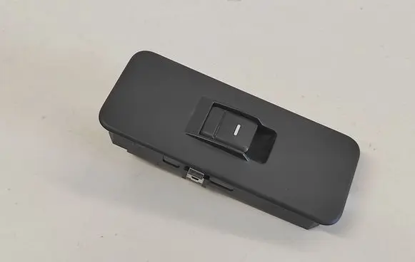 Land Rover Discovery 3 - LR3 Electric window control switch YUD501070PVJ 0410211