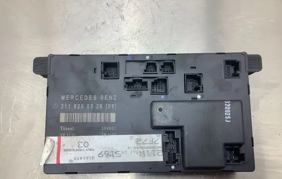 Mercedes-Benz E W211 Door control unit/module 2118200326 356801