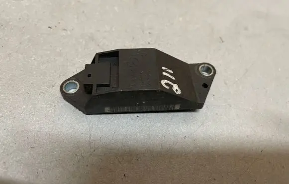 Mercedes-Benz E W211 Airbag deployment crash/impact sensor A0018209326