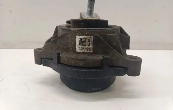 BMW 1 F20 F21 Engine mount bracket 6855456