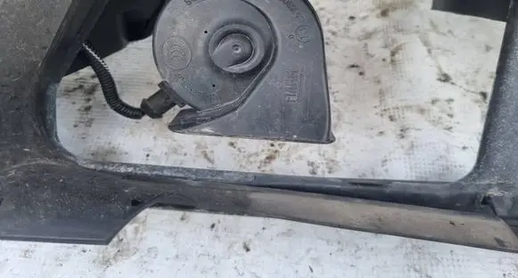 Volvo V70 Horn signal E30055306