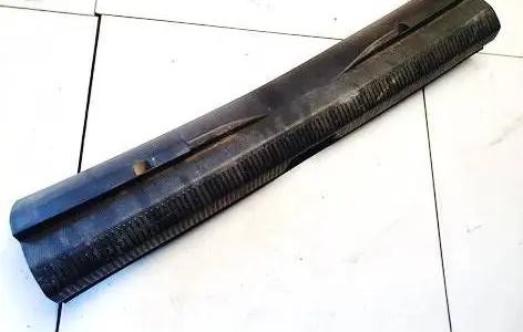 Volkswagen PASSAT B6 Other trunk/boot trim element 