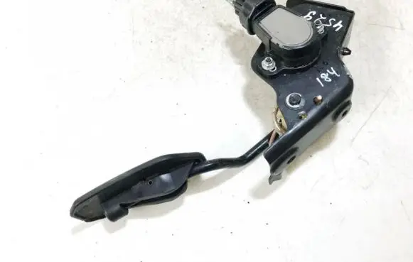 Toyota Corolla Verso AR10 Accelerator throttle pedal