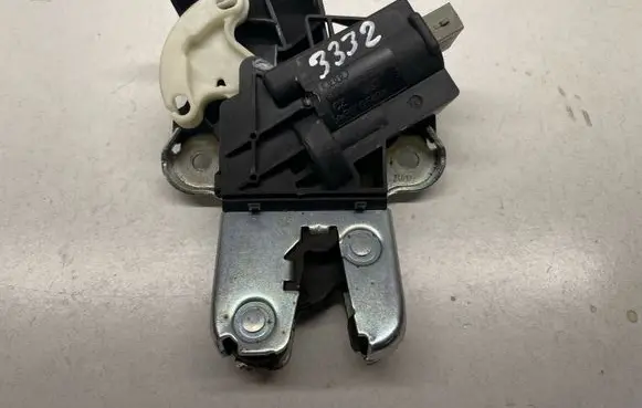 Audi A6 S6 C6 4F Tailgate/trunk/boot lock/catch/latch 4F5827505 4F5827505D