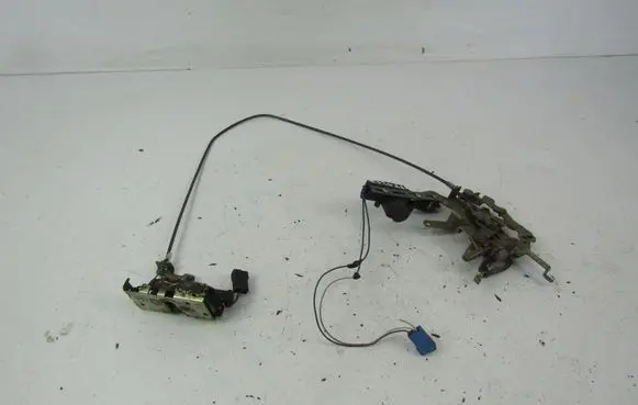 Mercedes-Benz Vito Viano W638 Rear door lock 
