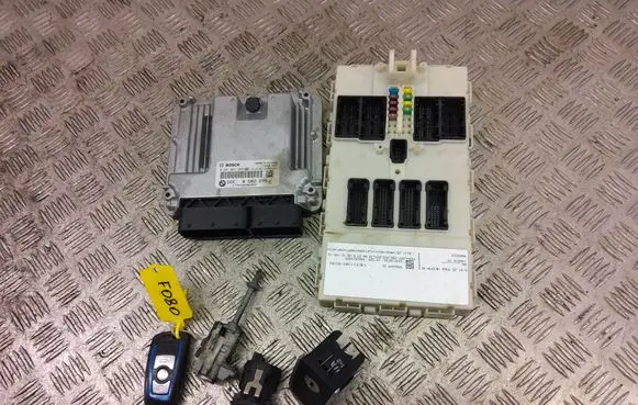 BMW 3 F30 F35 F31 Engine ECU kit and lock set 8582279
