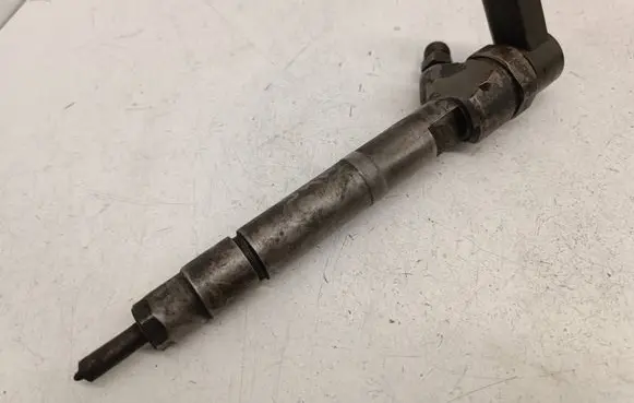 Fuel injector