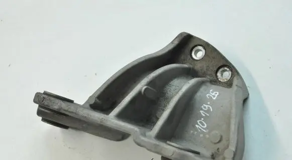 Maserati Levante Engine mounting bracket 670034567