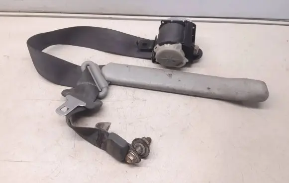 Honda CR-V Rear seatbelt NSB053GR26 909027