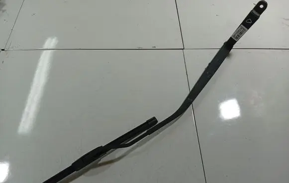 KIA Sportage Front wiper blade arm 
