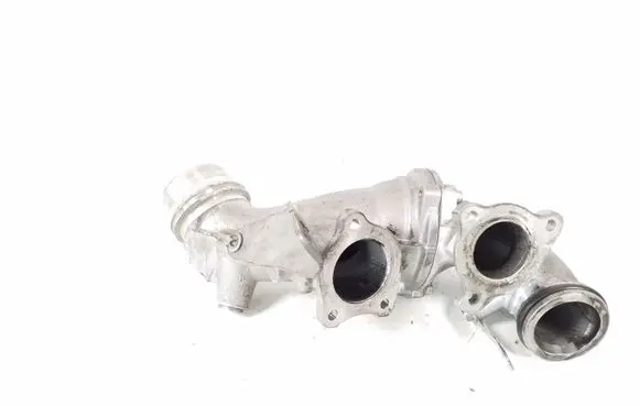 Mercedes-Benz SLK R172 Turbo air intake inlet pipe/hose A6510906280