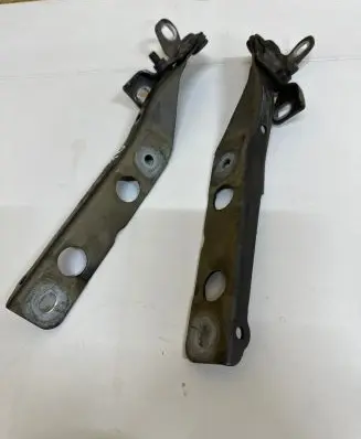 Citroen C4 Grand Picasso Engine bonnet/hood hinges 9676115180