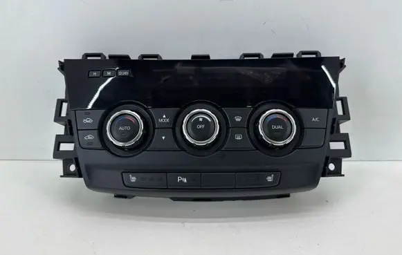 Mazda 6 Climate control unit GHS461190H