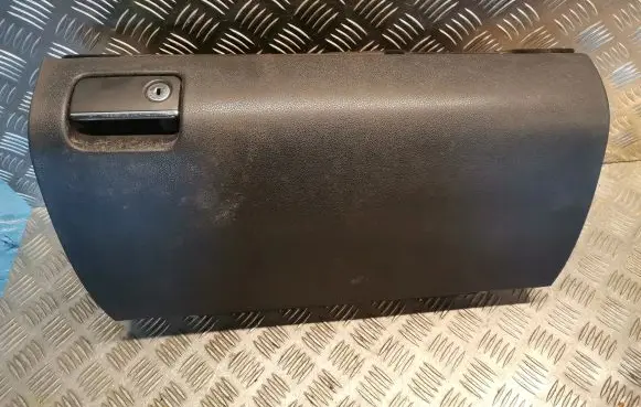 Mercedes-Benz ML W164 Glove box 1646800091 A1646800091
