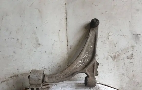 Opel Astra J Front lower control arm/wishbone
