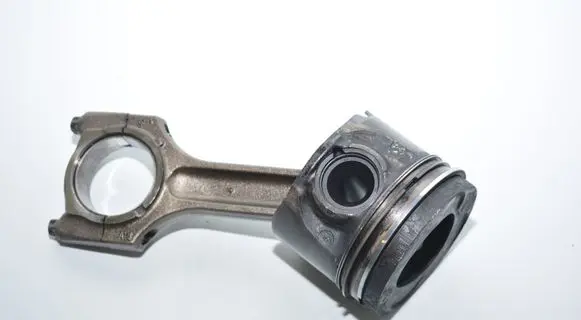 BMW 7 E65 E66 Piston 