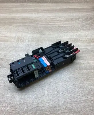Mercedes-Benz E W211 Battery relay fuse 2115452301