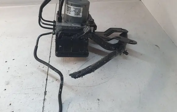 Hyundai i40 ABS Pump 589203Z600