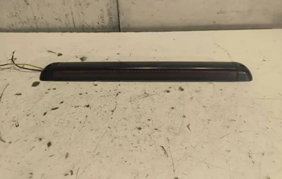 Chevrolet Suburban Third/center stoplight 10P15B