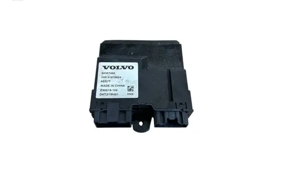 Volvo XC60 Tailgate/trunk control unit/module 32357496 E90618102 31676624