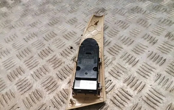 BMW 5 E60 E61 Electric window control switch 6951930