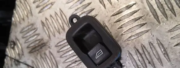 Volvo S40 Electric window control switch 30658449