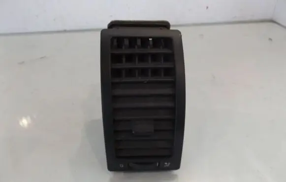 Volkswagen Polo Dashboard side air vent grill/cover trim