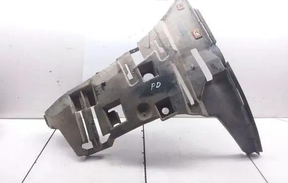Volvo S60 Front bumper mounting bracket 09190304