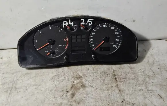 Audi A4 S4 B5 8D Speedometer (instrument cluster) 8D0919861A