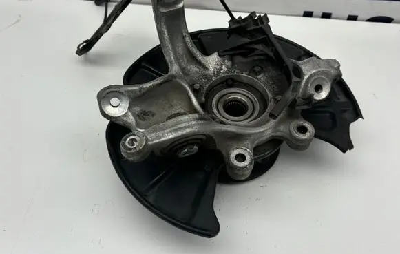 Mercedes-Benz S AMG W222 Rear wheel hub 2220406 A2224230220 A2225402104