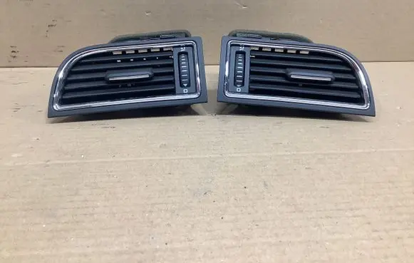 Skoda Superb B6 (3T) Dashboard side air vent grill/cover trim 3T0819701 3T0819702
