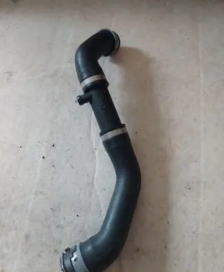 Mercedes-Benz E W213 Engine coolant pipe/hose A2135012582