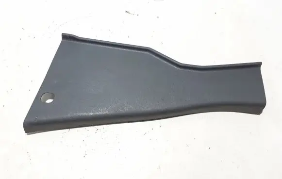 (D)pillar trim (top)